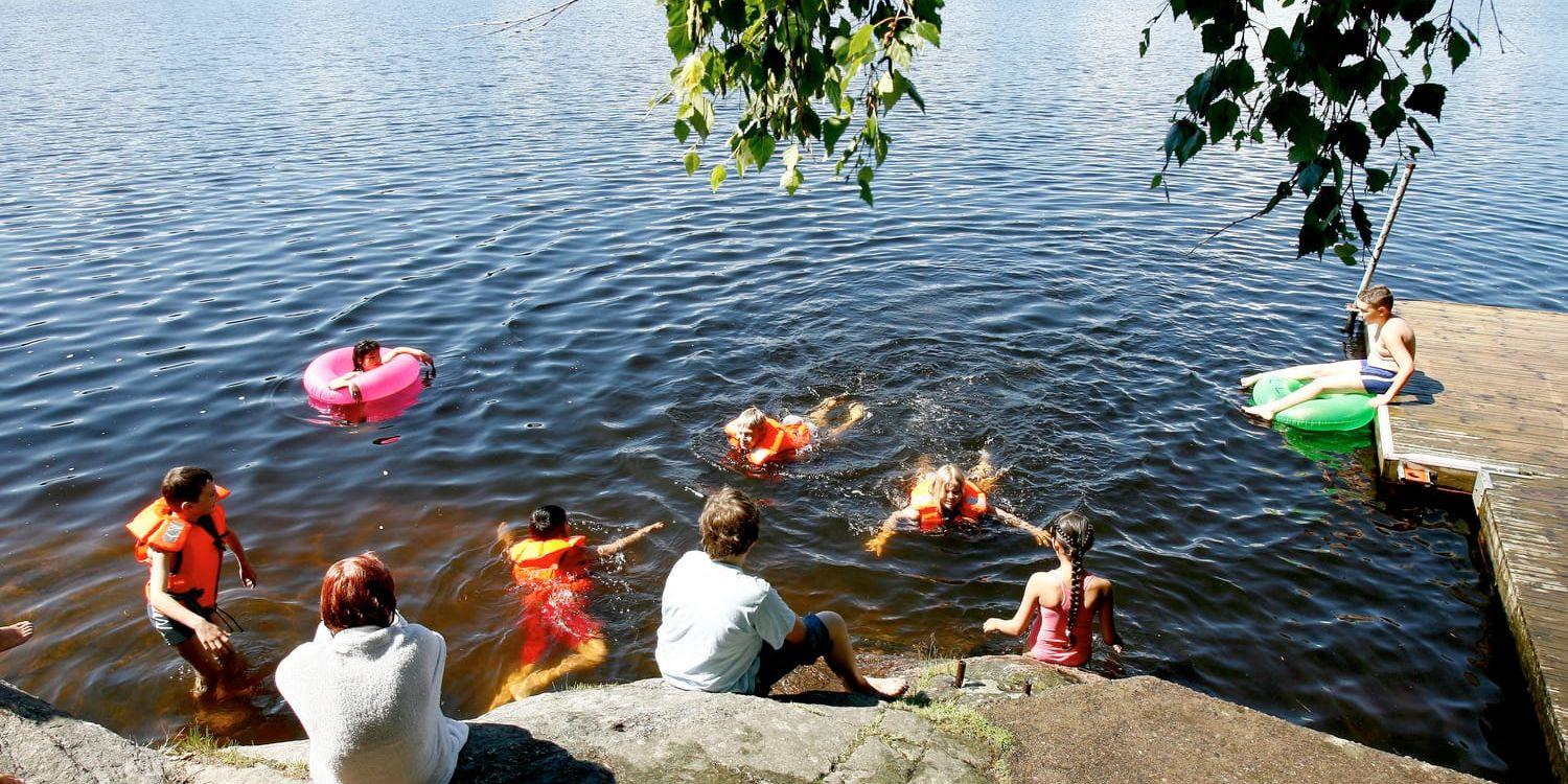 Ett stort antal barn/tonåringar med funktionsnedsättningar har inget kompissammanhang att se fram emot i sommar, skriver signaturen Orolig farmor